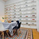 Oslavia Central Apartment